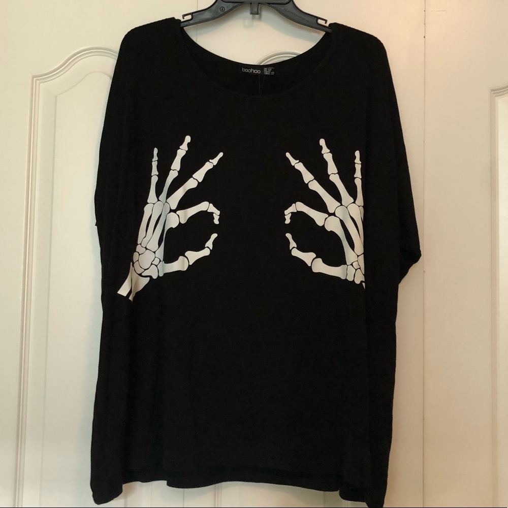 Boohoo skeleton hands Halloween shirt